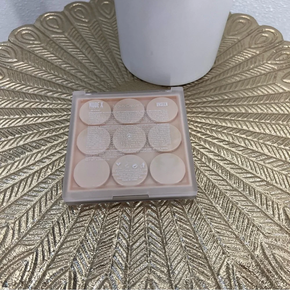 Beauty Creations NUDEX COLLECTION‎ Eyeshadow Palette (UNSEEN MINI)